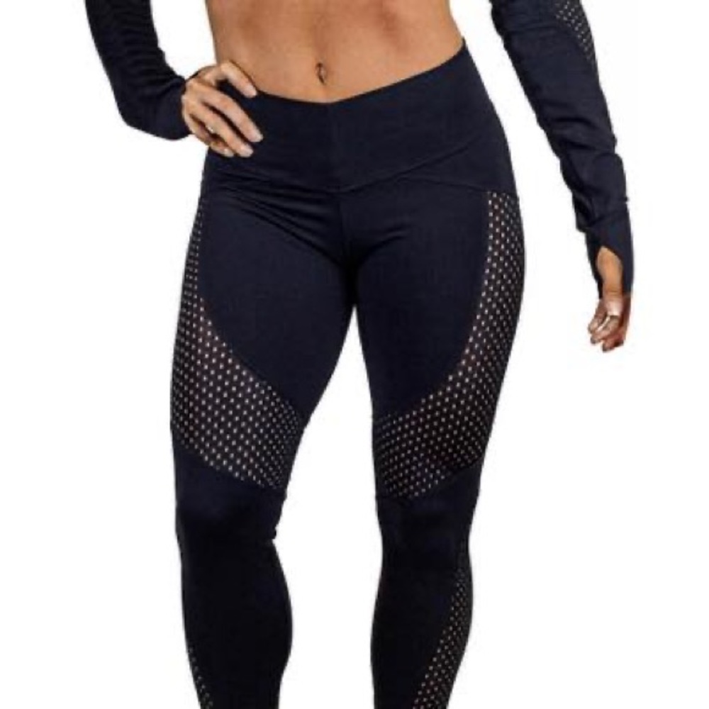 Women’s sporty black leggings